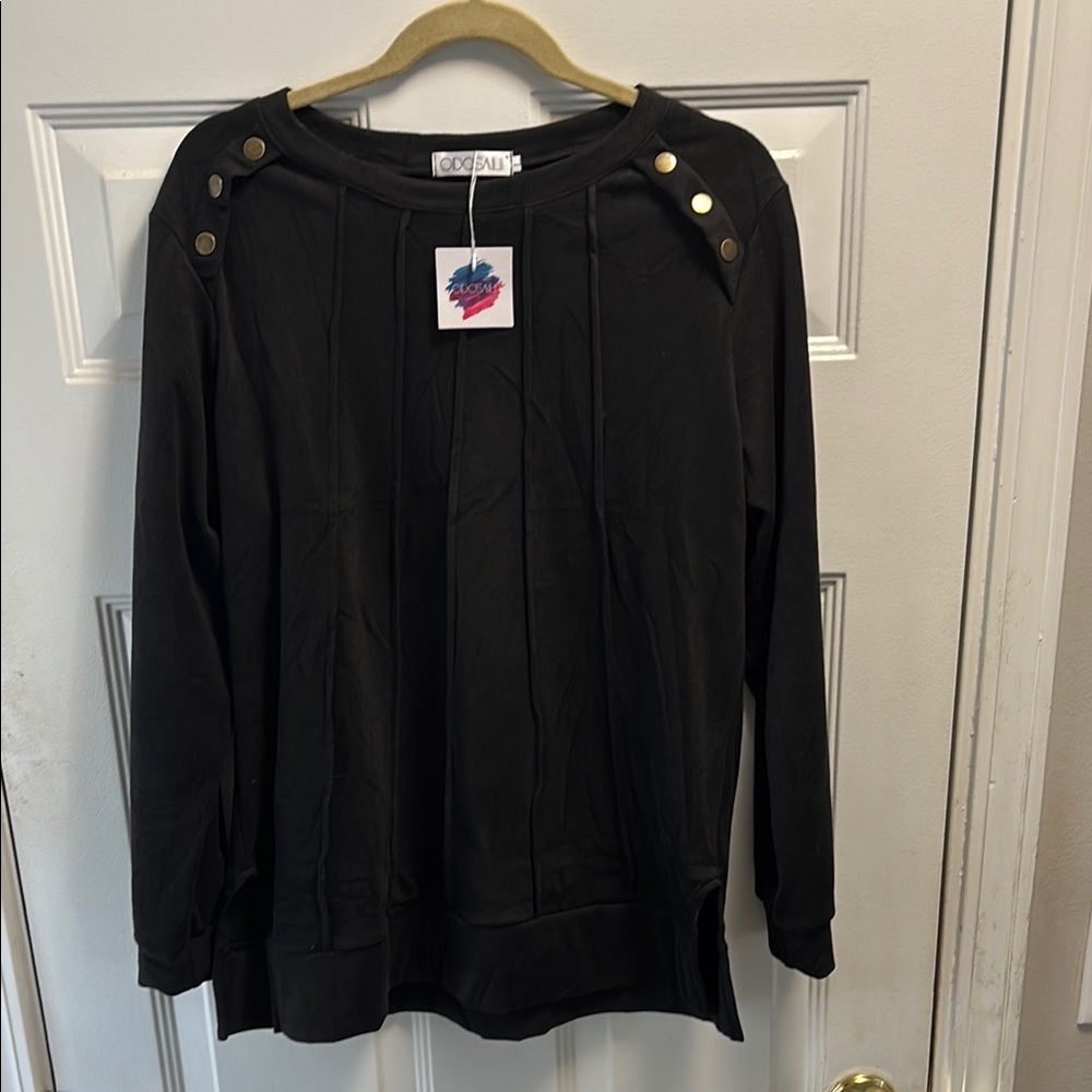 Odosali Black Long Sleeve Top with Button Accents